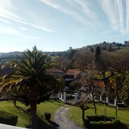 Con Piscina Alicia La Perla Indiana Salas (Asturias)