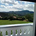 Con Piscina Alicia La Perla Indiana Villa