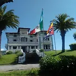 Con Piscina Alicia La Perla Indiana Villa *