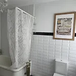 Villa Con Piscina Alicia La Perla Indiana Salas (Asturias)