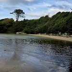 Villa Con Piscina Alicia La Perla Indiana Salas (Asturias)