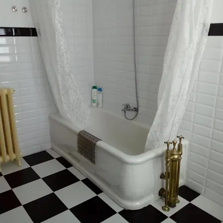 Con Piscina Alicia La Perla Indiana * Салас