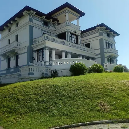 Villa Con Piscina Alicia La Perla Indiana Salas (Asturias)