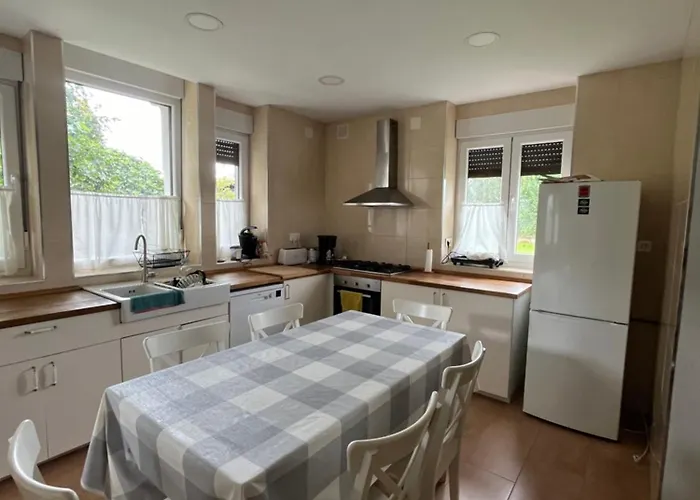 Villa Con Piscina Alicia La Perla Indiana Salas (Asturias)