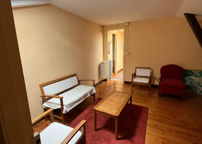 Con Piscina Alicia La Perla Indiana * Salas (Asturias)