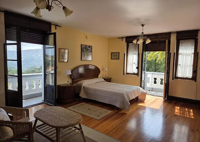 Villa Con Piscina Alicia La Perla Indiana