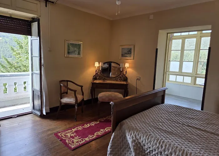 Con Piscina Alicia La Perla Indiana Salas (Asturias)