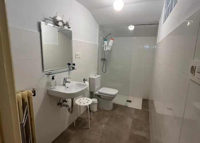 Con Piscina Alicia La Perla Indiana * Salas (Asturias)