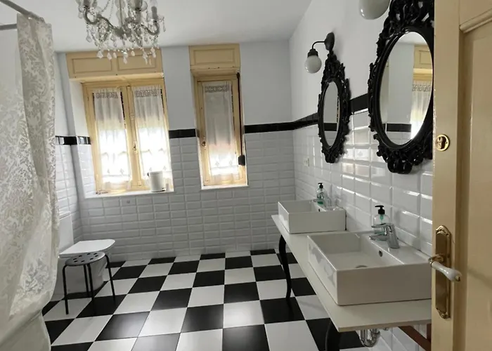 Con Piscina Alicia La Perla Indiana * Salas (Asturias)